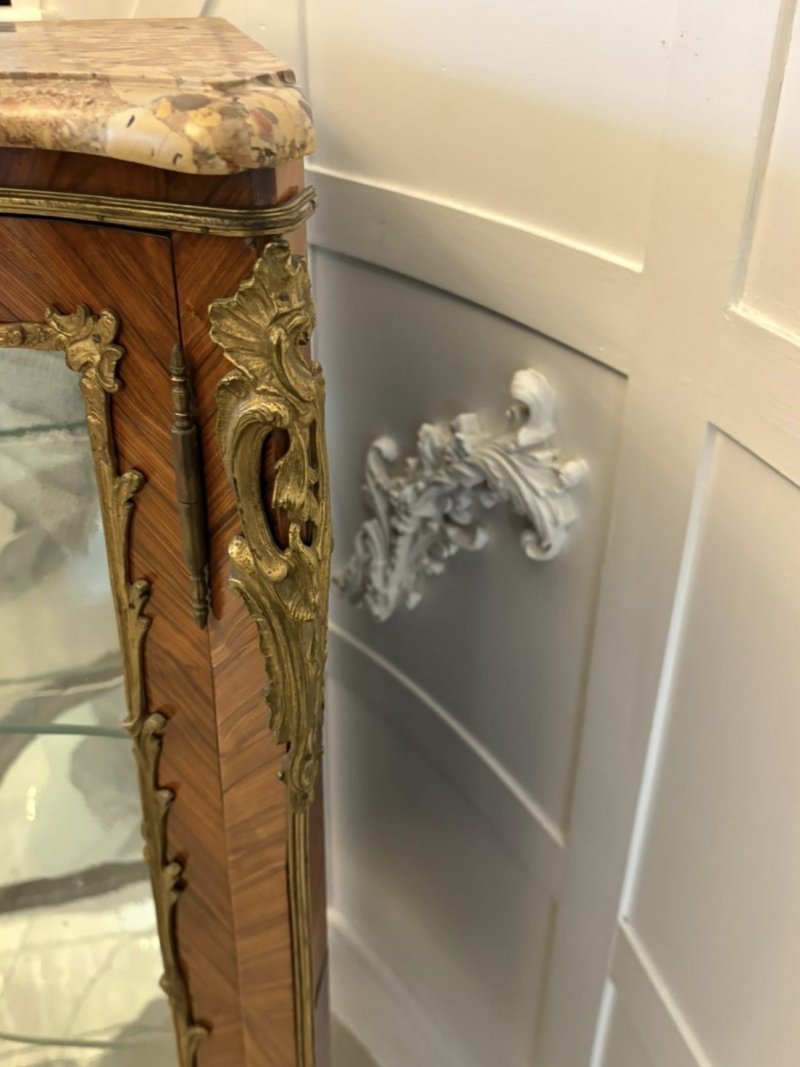 Antique Exceptional French Kingwood Serpentine Corner Display Cabinet with Marble Top and Ormolu Mounts - Image 9